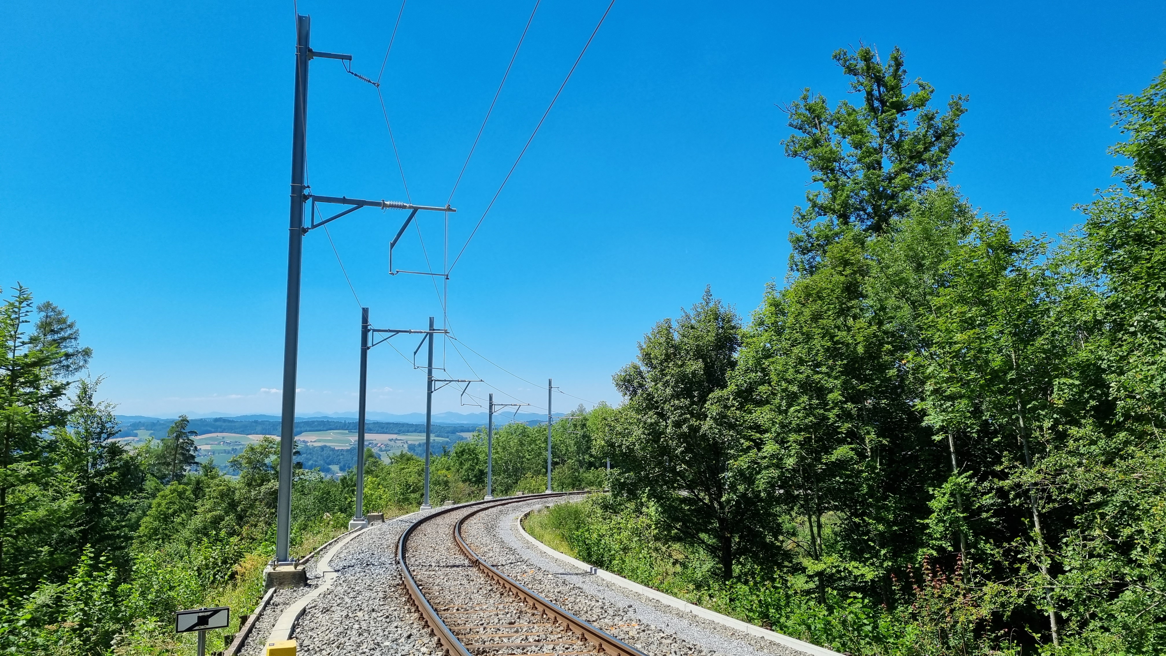 SZU-Fahrleitung am Uetliberg